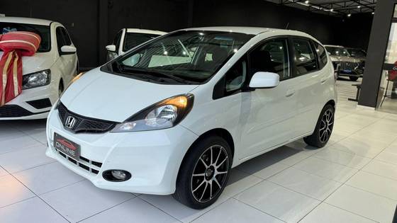 HONDA FIT 1.4 DX 16V FLEX 4P MANUAL HONDA FIT 1.4 DX 16V FLEX 4P MANUAL